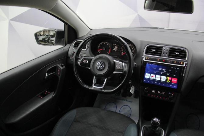 Volkswagen Polo V Рестайлинг с пробегом 2019 года, цена 1 199 000 рублей, 152843 км, седан, Автокод Объявления