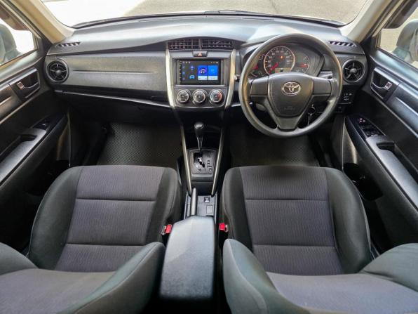Toyota Corolla XI (E160 E170) Рестайлинг 2 с пробегом 2018 года, цена 1 399 900 рублей, 155000 км, универсал, Автокод Объявления