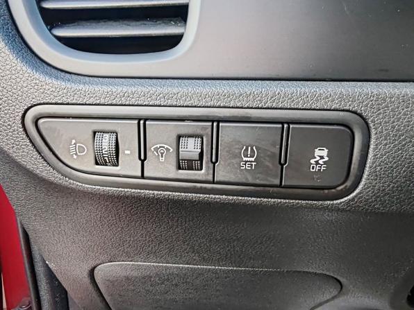Kia Rio IV с пробегом 2018 года, цена 1 445 000 рублей, 95352 км, хэтчбек, Автокод Объявления