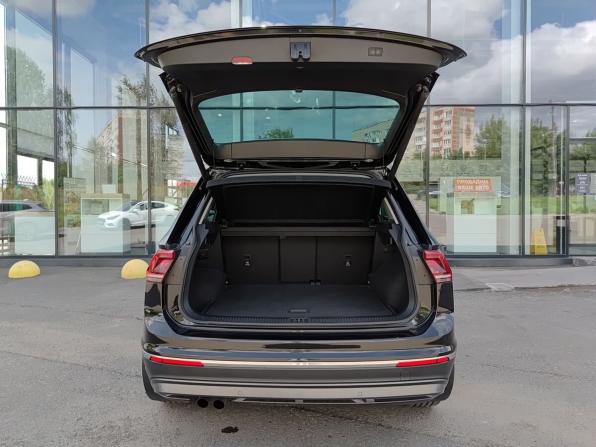 Volkswagen Tiguan II с пробегом 2017 года, цена 2 460 000 рублей, 141000 км, внедорожник, Автокод Объявления