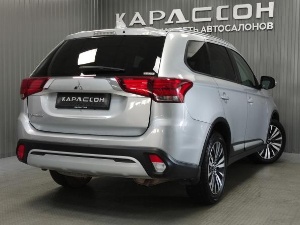 Mitsubishi Outlander III Рестайлинг 3 с пробегом 2021 года, цена 2 743 000 рублей, 68864 км, внедорожник, Автокод Объявления