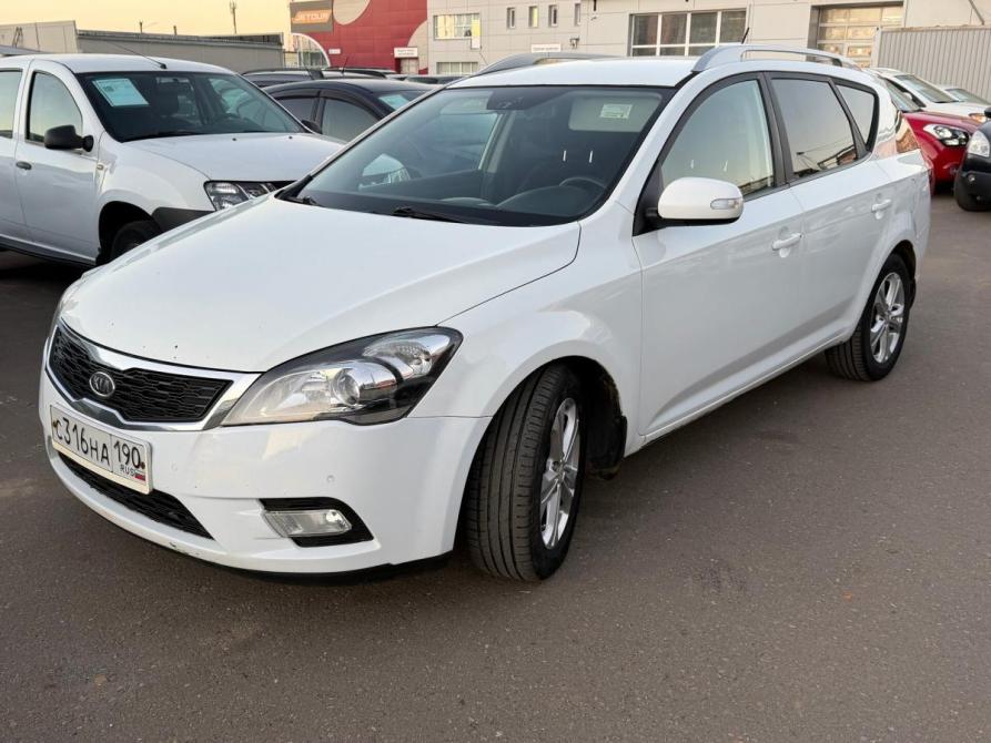 Kia Ceed I Рестайлинг Киров  - изображение 1