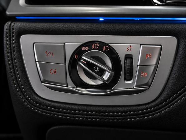 BMW 7 серии VI (G11/G12) Рестайлинг с пробегом 2019 года, цена 6 499 000 рублей, 95174 км, седан, Автокод Объявления