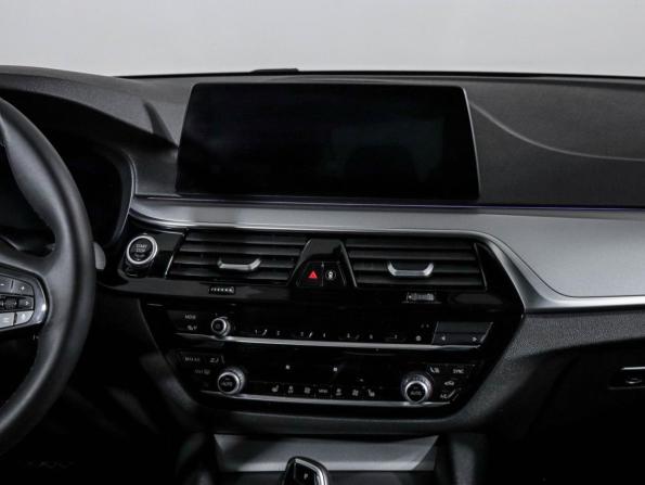 BMW 5 серии VII (G30/G31/G38) Рестайлинг с пробегом 2020 года, цена 2 800 000 рублей, 162698 км, седан, Автокод Объявления
