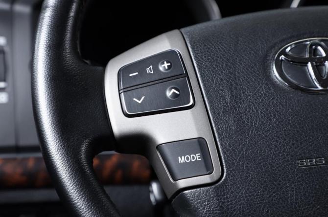 Toyota Land Cruiser 200 Series с пробегом 2011 года, цена 3 849 000 рублей, 282000 км, внедорожник, Автокод Объявления