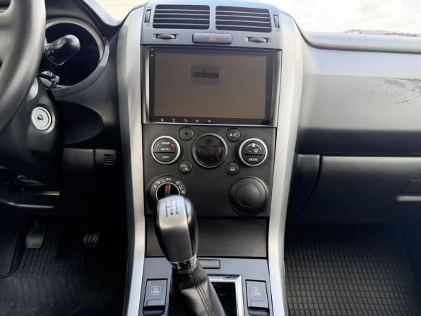 Suzuki Grand Vitara II Рестайлинг с пробегом 2011 года, цена 970 000 рублей, 73000 км, внедорожник, Автокод Объявления