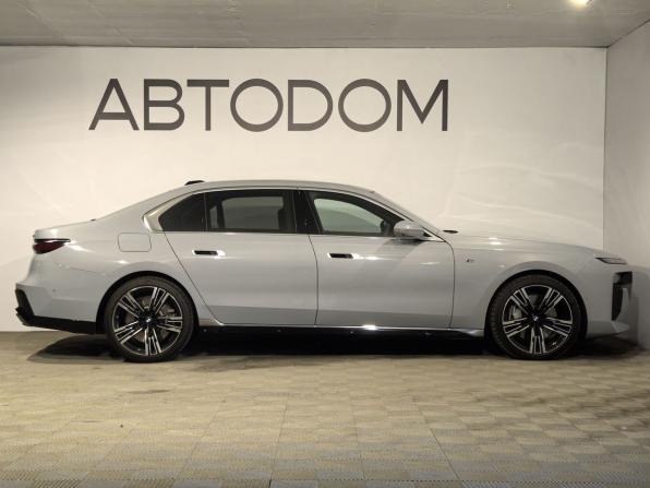 BMW 7 серии VII (G70) с пробегом 2022 года, цена 15 600 000 рублей, 16869 км, седан, Автокод Объявления