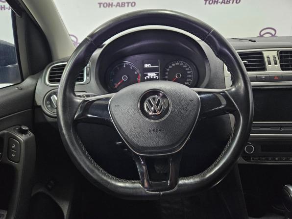Volkswagen Polo V Рестайлинг с пробегом 2017 года, цена 995 000 рублей, 194668 км, седан, Автокод Объявления
