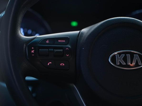 Kia Carnival III с пробегом 2019 года, цена 2 489 050 рублей, 96195 км, минивэн, Автокод Объявления
