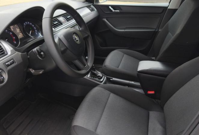 Skoda Rapid I с пробегом 2017 года, цена 1 349 000 рублей, 87168 км, седан, Автокод Объявления