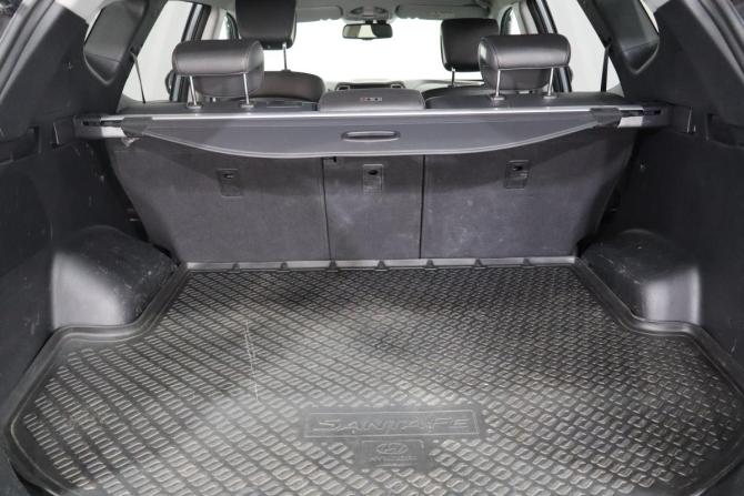 Hyundai Santa Fe III Рестайлинг с пробегом 2017 года, цена 1 999 000 рублей, 200000 км, внедорожник, Автокод Объявления