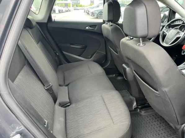 Opel Astra J Рестайлинг с пробегом 2013 года, цена 670 000 рублей, 193720 км, хэтчбек, Автокод Объявления
