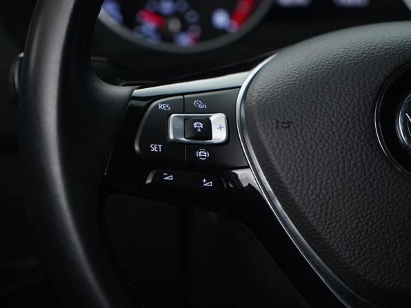 Volkswagen Tiguan II с пробегом 2018 года, цена 2 650 999 рублей, 46370 км, внедорожник, Автокод Объявления