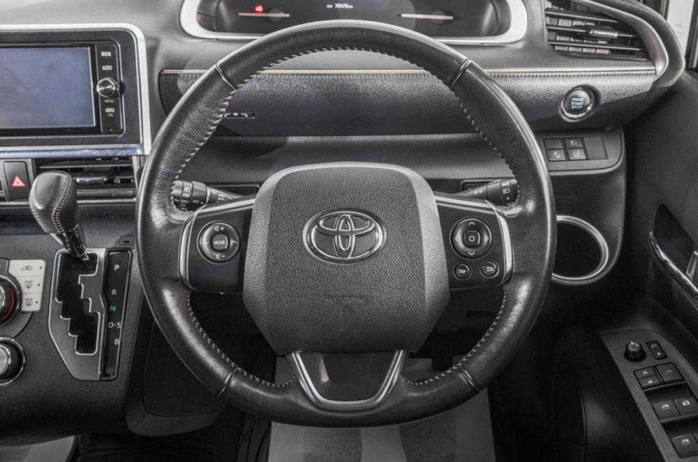 Toyota Sienta II Барнаул  - изображение 15