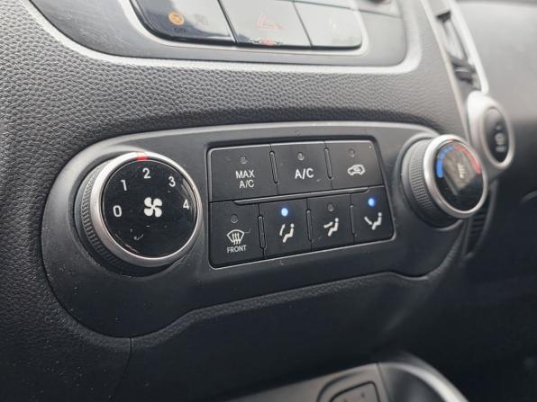 Hyundai ix35 I с пробегом 2012 года, цена 790 000 рублей, 242018 км, внедорожник, Автокод Объявления