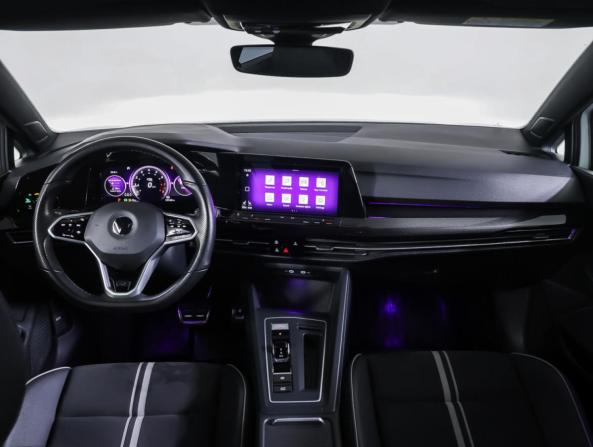 Volkswagen Golf VIII с пробегом 2022 года, цена 2 595 000 рублей, 60358 км, хэтчбек, Автокод Объявления