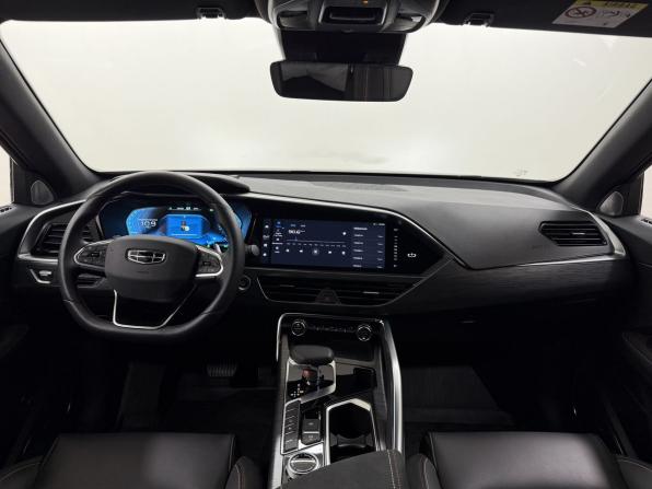 Geely Tugella I Рестайлинг с пробегом 2023 года, цена 3 033 000 рублей, 27167 км, внедорожник, Автокод Объявления