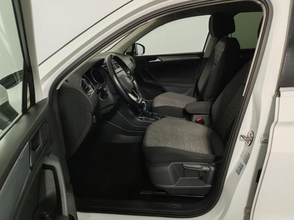 Volkswagen Tiguan II Рестайлинг с пробегом 2020 года, цена 2 699 000 рублей, 124585 км, внедорожник, Автокод Объявления