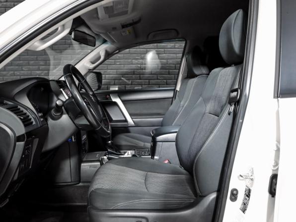Toyota Land Cruiser Prado 150 Series Рестайлинг 3 с пробегом 2022 года, цена 4 895 000 рублей, 99261 км, внедорожник, Автокод Объявления