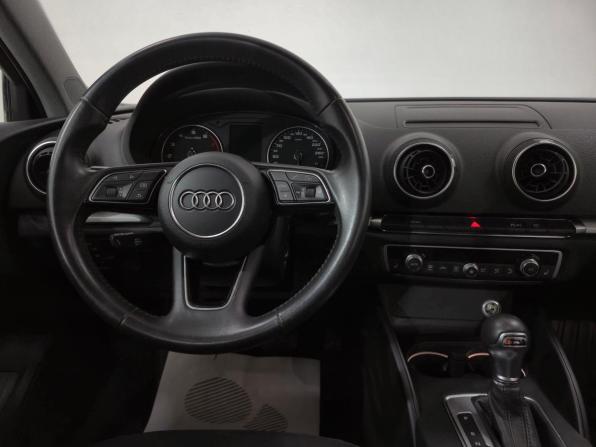 Audi A3 III (8V) Рестайлинг с пробегом 2018 года, цена 2 100 000 рублей, 89323 км, седан, Автокод Объявления