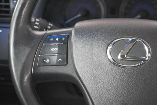 Lexus RX III с пробегом 2010 года, цена 1 989 000 рублей, 175000 км, внедорожник, Автокод Объявления
