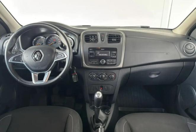 Renault Logan II Рестайлинг с пробегом 2019 года, цена 1 145 000 рублей, 83420 км, седан, Автокод Объявления