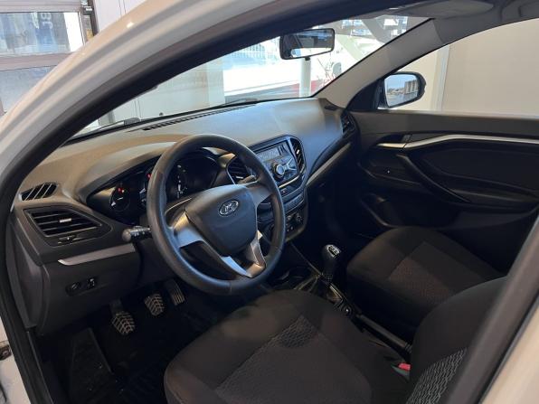 Lada (ВАЗ) Vesta I с пробегом 2017 года, цена 890 000 рублей, 118766 км, седан, Автокод Объявления