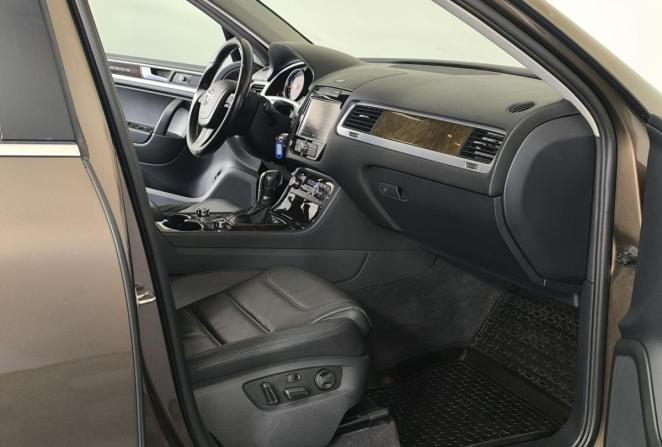 Volkswagen Touareg II с пробегом 2012 года, цена 2 080 000 рублей, 265167 км, внедорожник, Автокод Объявления