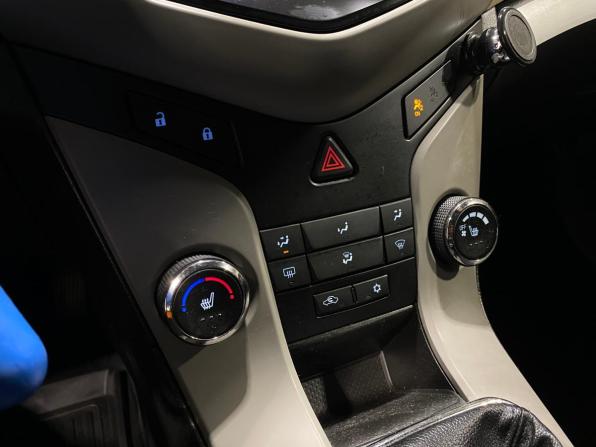 Chevrolet Cruze I с пробегом 2012 года, цена 700 000 рублей, 197270 км, седан, Автокод Объявления