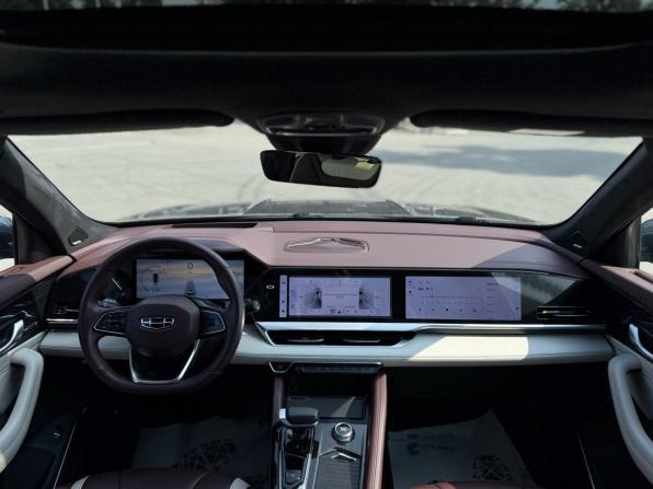 Geely Monjaro I с пробегом 2023 года, цена 2 550 000 рублей, 127122 км, внедорожник, Автокод Объявления