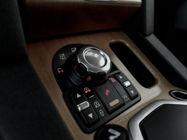 Land Rover Discovery IV с пробегом 2012 года, цена 2 050 000 рублей, 196068 км, внедорожник, Автокод Объявления