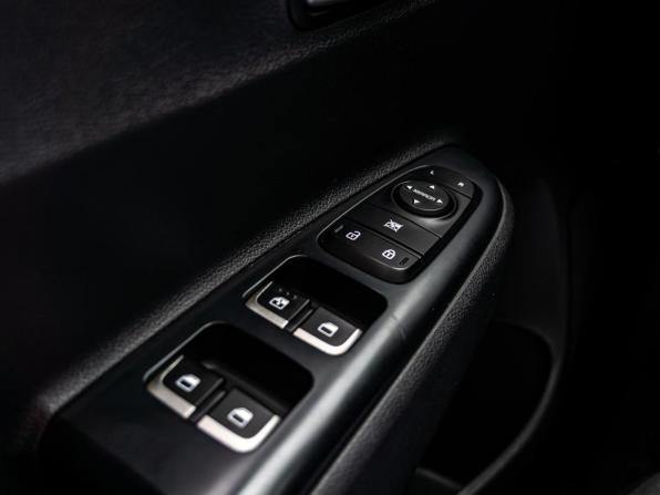 Kia Rio IV Рестайлинг с пробегом 2021 года, цена 1 475 040 рублей, 73284 км, седан, Автокод Объявления