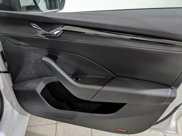 Skoda Octavia IV (A8) с пробегом 2021 года, цена 2 425 000 рублей, 53778 км, лифтбек, Автокод Объявления