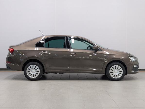 Skoda Rapid II с пробегом 2022 года, цена 1 570 000 рублей, 113621 км, лифтбек, Автокод Объявления
