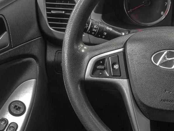 Hyundai Solaris I Рестайлинг с пробегом 2015 года, цена 859 900 рублей, 150000 км, седан, Автокод Объявления