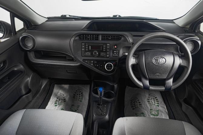 Toyota Aqua I Рестайлинг 2 с пробегом 2019 года, цена 1 099 000 рублей, 160000 км, хэтчбек, Автокод Объявления
