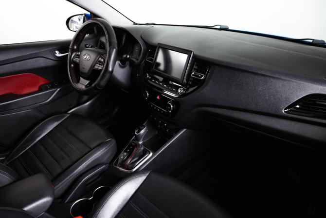 Hyundai Solaris II Рестайлинг с пробегом 2020 года, цена 1 639 000 рублей, 114500 км, седан, Автокод Объявления