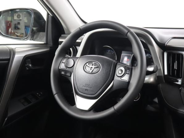 Toyota RAV4 IV (XA40) Рестайлинг с пробегом 2015 года, цена 2 199 900 рублей, 105977 км, внедорожник, Автокод Объявления