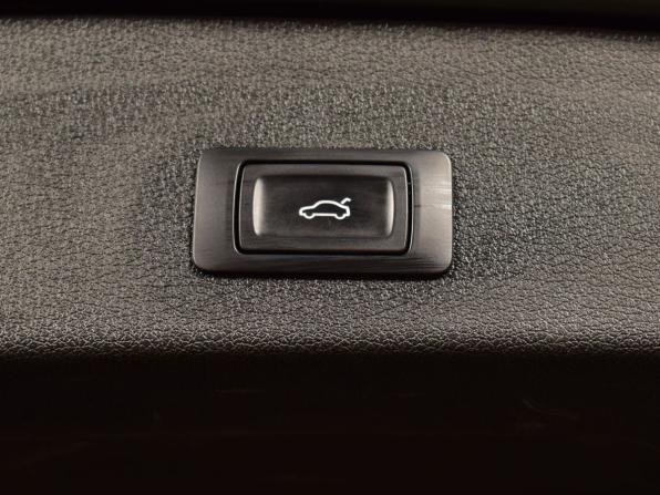 Audi Q5 I (8R) Рестайлинг с пробегом 2013 года, цена 1 765 995 рублей, 190125 км, внедорожник, Автокод Объявления