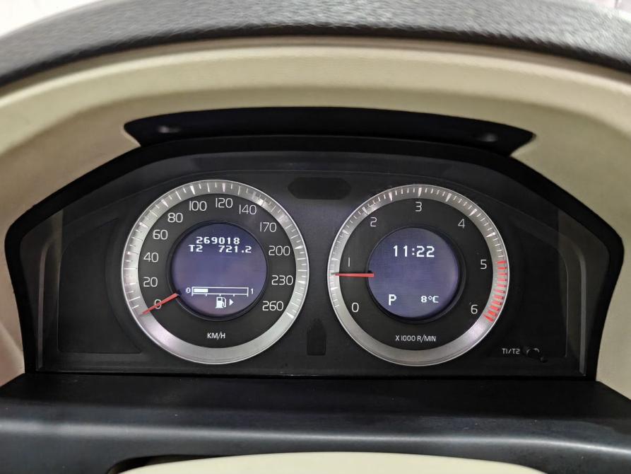 Volvo XC70 II Москва  - изображение 13