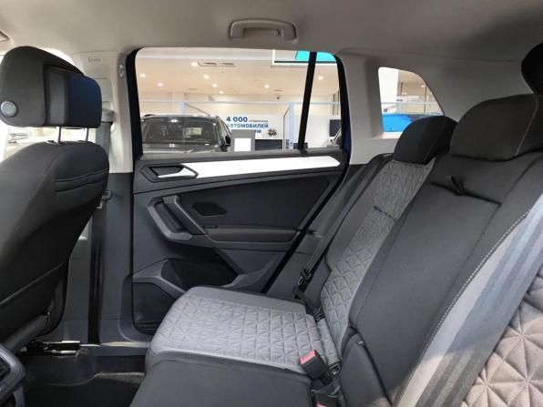 Volkswagen Tiguan II Рестайлинг с пробегом 2021 года, цена 2 565 000 рублей, 84323 км, внедорожник, Автокод Объявления