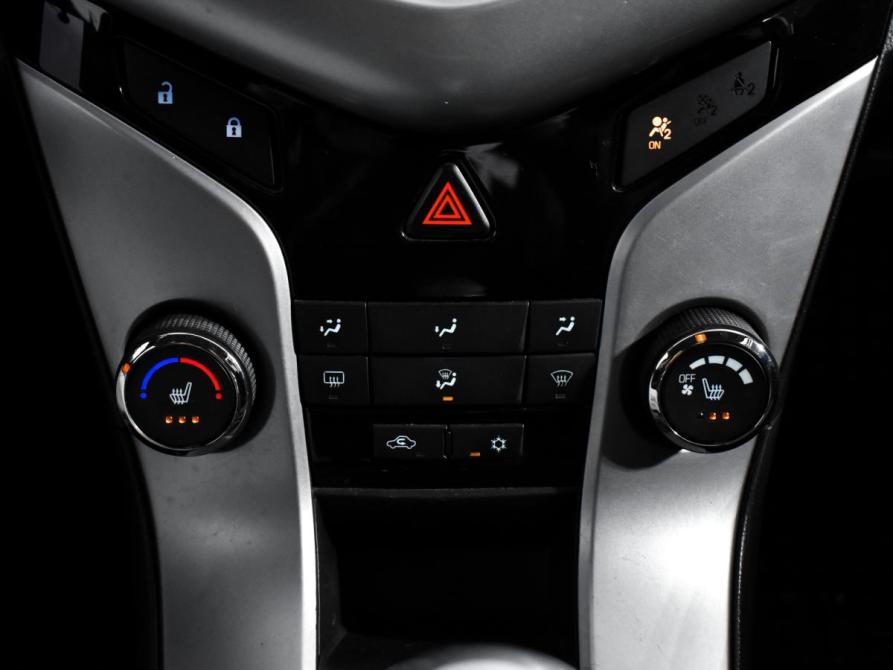 Chevrolet Cruze I Санкт-Петербург  - изображение 17