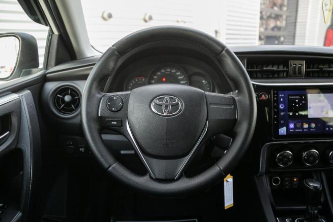 Toyota Corolla XI (E160 E170 E180) Рестайлинг 1 с пробегом 2016 года, цена 1 245 000 рублей, 200500 км, седан, Автокод Объявления