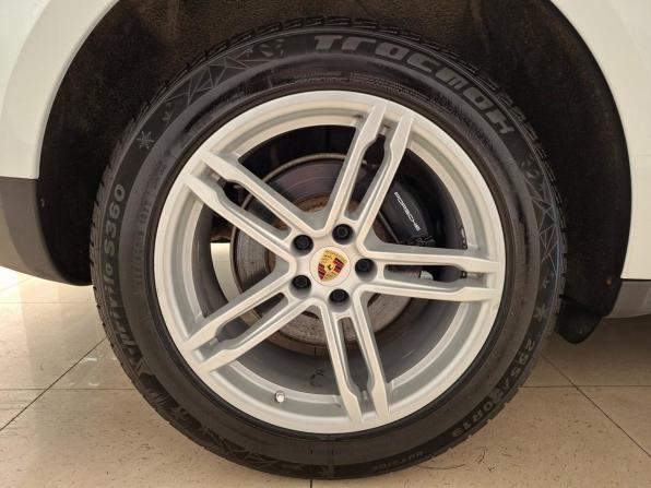 Porsche Macan I Рестайлинг с пробегом 2021 года, цена 5 490 000 рублей, 77030 км, внедорожник, Автокод Объявления