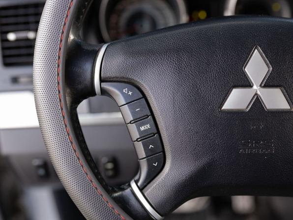 Mitsubishi Pajero IV Рестайлинг 1 с пробегом 2014 года, цена 2 100 000 рублей, 335743 км, внедорожник, Автокод Объявления