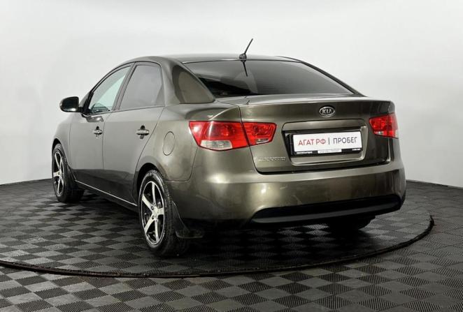 Kia Cerato II с пробегом 2010 года, цена 690 000 рублей, 248350 км, седан, Автокод Объявления