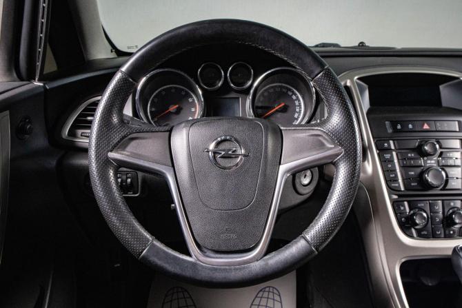 Opel Astra J с пробегом 2011 года, цена 649 000 рублей, 193867 км, хэтчбек, Автокод Объявления