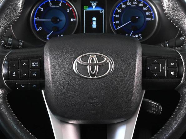 Toyota Hilux VIII с пробегом 2016 года, цена 3 500 000 рублей, 154342 км, offers.body_type.unknown, Автокод Объявления