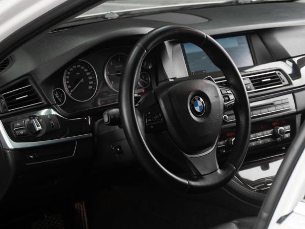 BMW 5 серии VI (F10/F11/F07) с пробегом 2010 года, цена 2 029 000 рублей, 208105 км, седан, Автокод Объявления