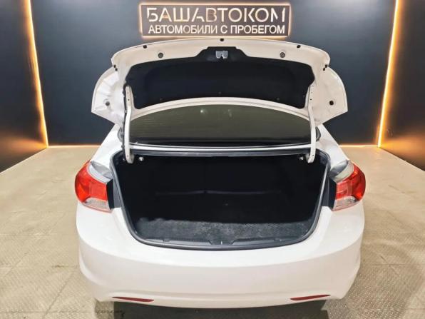 Hyundai Elantra V (MD) с пробегом 2013 года, цена 990 000 рублей, 116721 км, седан, Автокод Объявления